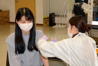 弘大で職域接種始まる　4大学5500人対象