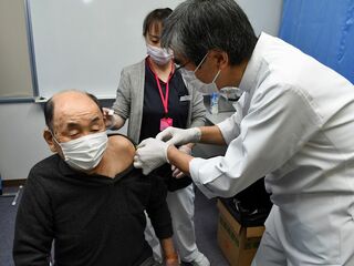 風間浦で高齢者にワクチン3回目接種開始