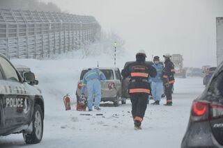 雪、強風でJRなど交通に乱れ／青森県内