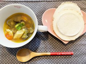八戸高等支援学校の生徒が考案したスープ「Zuppaで　んメドーッ!!」（同校提供）