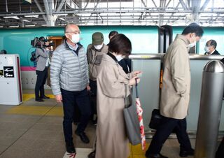 東北新幹線全線再開、青森県内でも歓迎の声