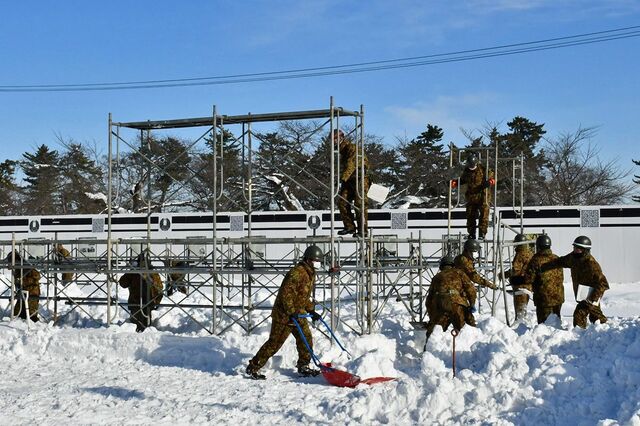弘前雪燈籠まつりへ大雪像の制作始まる 観光 イベント 青森ニュース Web東奥