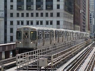 米シカゴの環状線「ループ」にある電車を輝かせる“ダイヤモンド”